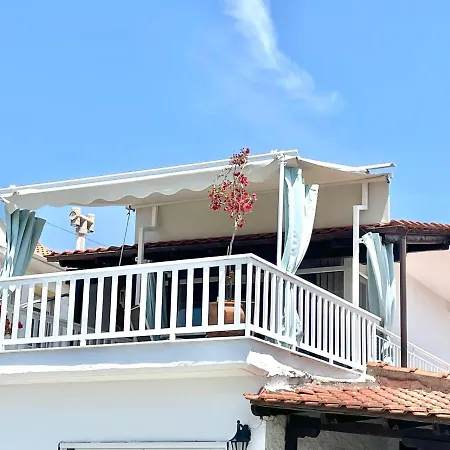 Davanti Al Mare アパート *